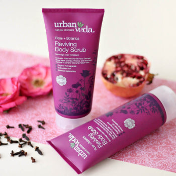 URBAN VEDA Reviving Rose Body Scrub - 200 ml URBAN VEDA